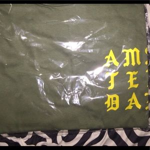 Kanye west feel like Pablo tee